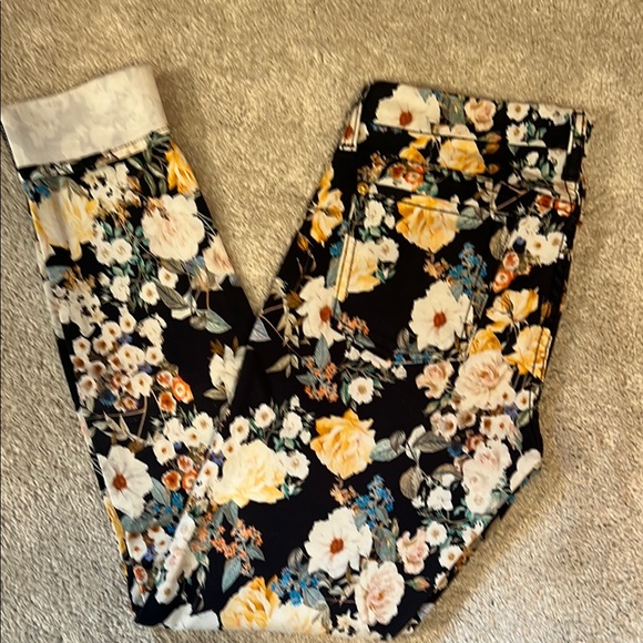 7 For All Mankind Floral Skinny Jeans size 27 - Picture 10 of 10